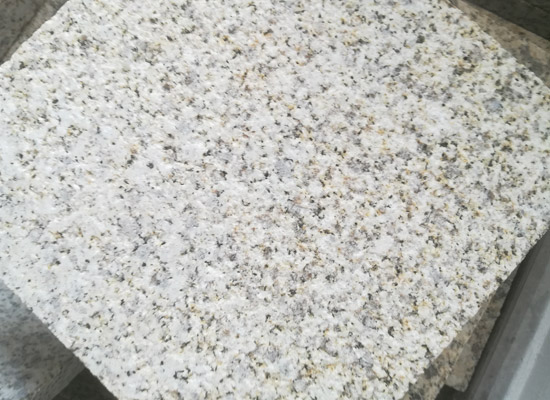 别墅外墙的华丽转身:干挂石材的魅力(图2) 别墅外墙的华丽转身:干挂石材的魅力(图2)