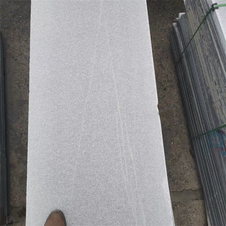 干挂石材赋予别墅外墙全新生命(图3) 干挂石材赋予别墅外墙全新生命(图3)